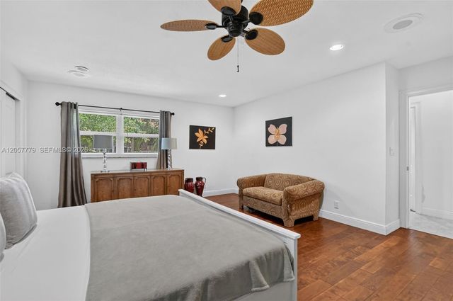 731 NW 4th Ct, Boca Raton, FL 33432