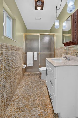731 NW 4th Ct, Boca Raton, FL 33432