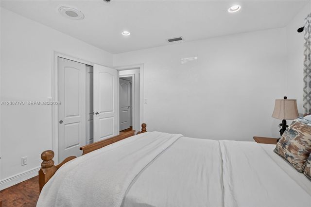 731 NW 4th Ct, Boca Raton, FL 33432