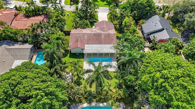 731 NW 4th Ct, Boca Raton, FL 33432