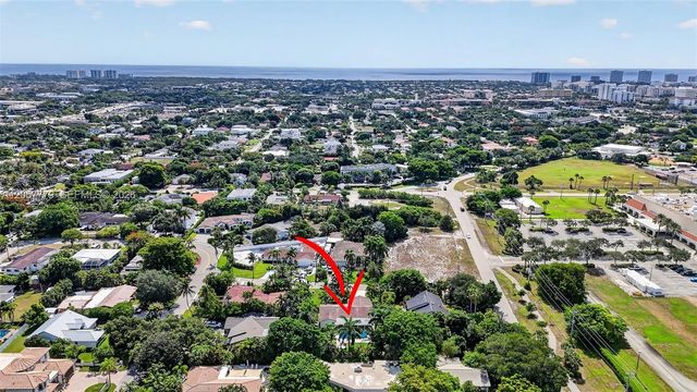 731 NW 4th Ct, Boca Raton, FL 33432