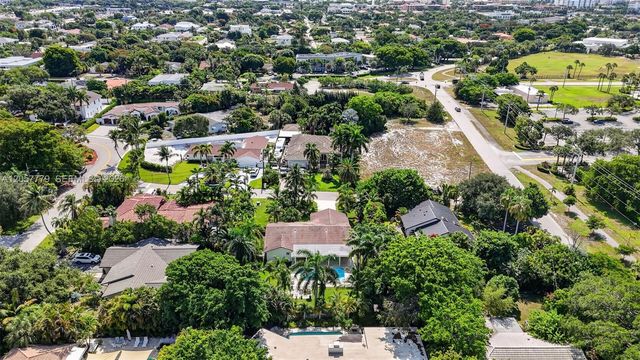 731 NW 4th Ct, Boca Raton, FL 33432