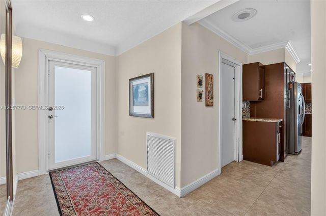 731 NW 4th Ct, Boca Raton, FL 33432