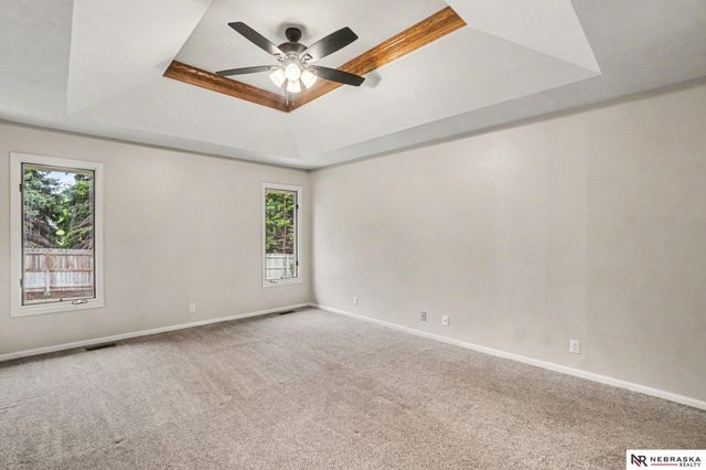 2333 N 144th Avenue, Omaha, NE 68116