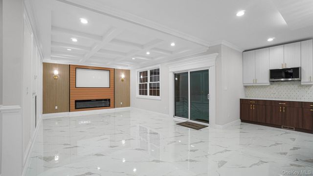 1630 Salem Road, Valley Stream, NY 11580