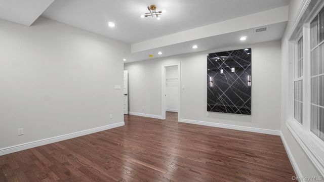 1630 Salem Road, Valley Stream, NY 11580