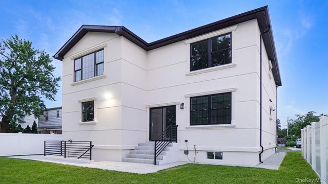 1630 Salem Road, Valley Stream, NY 11580