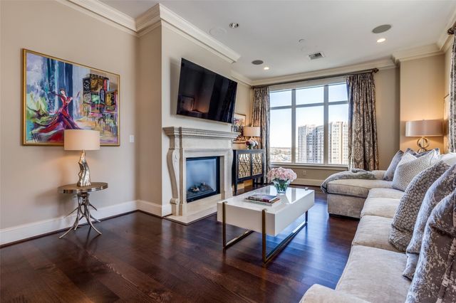 2555 N Pearl Street 1402, Dallas, TX 75201