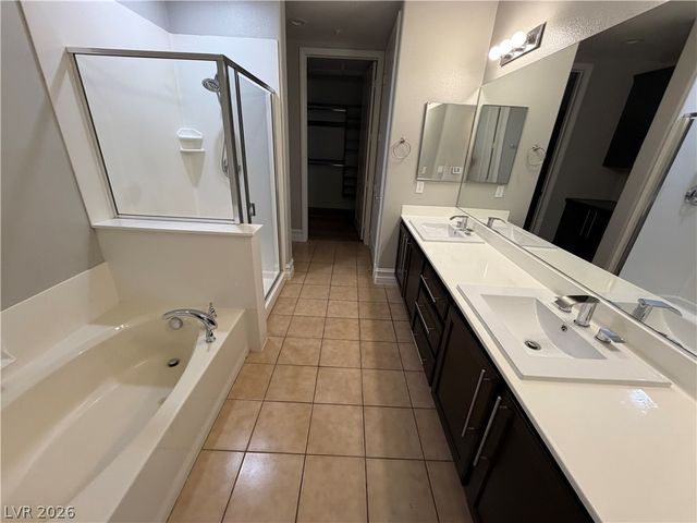 50 East Serene Avenue 223, Las Vegas, NV 89123