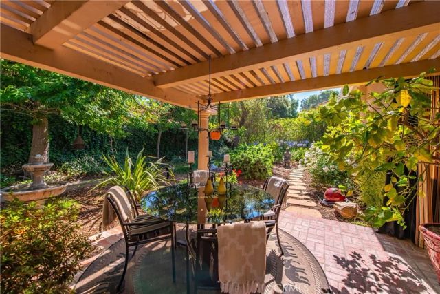 2024 Woodburn Avenue, Westlake Village, CA 91361