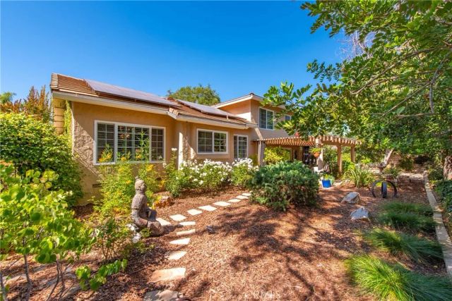 2024 Woodburn Avenue, Westlake Village, CA 91361