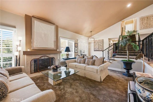2024 Woodburn Avenue, Westlake Village, CA 91361