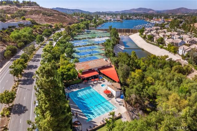2024 Woodburn Avenue, Westlake Village, CA 91361