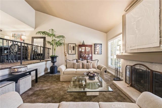2024 Woodburn Avenue, Westlake Village, CA 91361