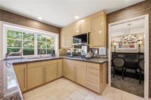 2024 Woodburn Avenue, Westlake Village, CA 91361