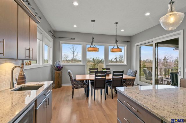 8900 Birdie Run, Lincoln, NE 68520