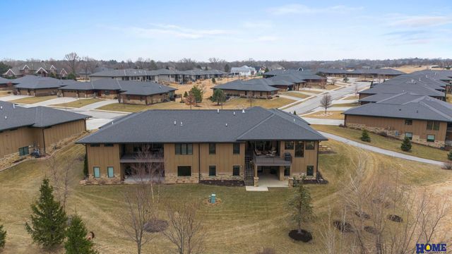 8900 Birdie Run, Lincoln, NE 68520