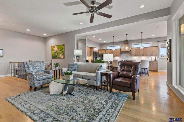 8900 Birdie Run, Lincoln, NE 68520