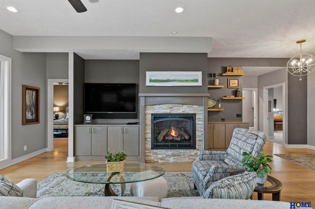 8900 Birdie Run, Lincoln, NE 68520