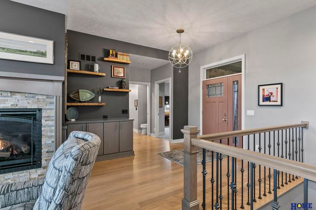 8900 Birdie Run, Lincoln, NE 68520