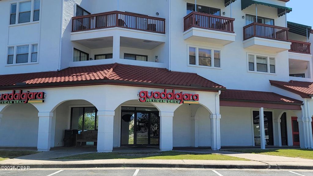 Image 38 of property listing at 8730 Thomas Drive 1211C, Panama City Beach, FL 32408