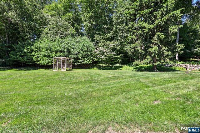 74 Woodland Road, Montvale, NJ 07645