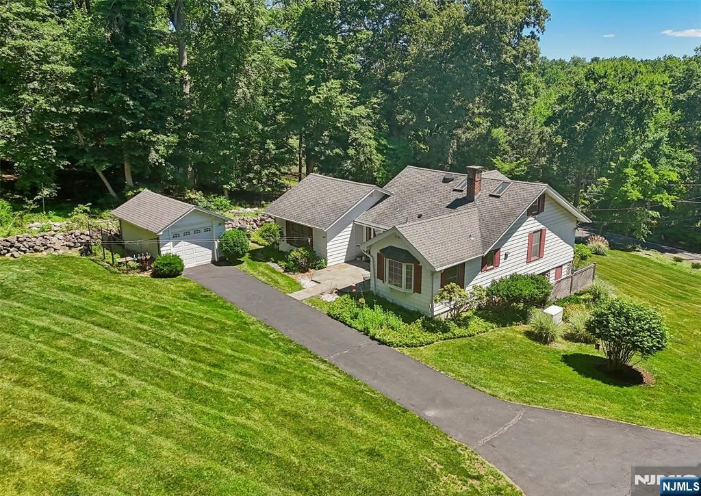 74 Woodland Road, Montvale, NJ 07645