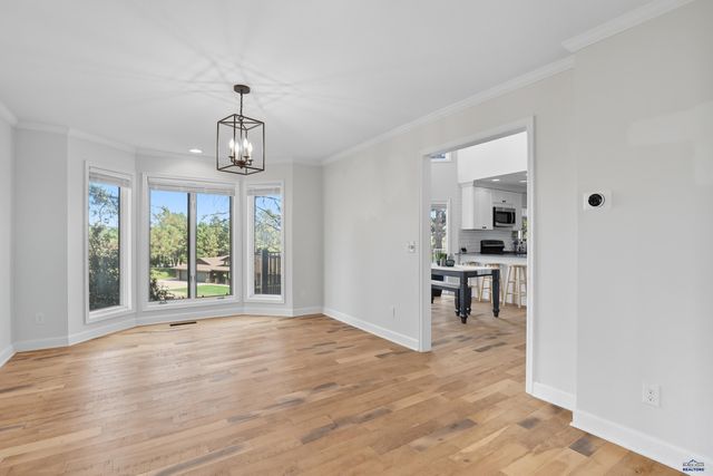 5635 SUNBURST DR, Rapid City, SD 57702