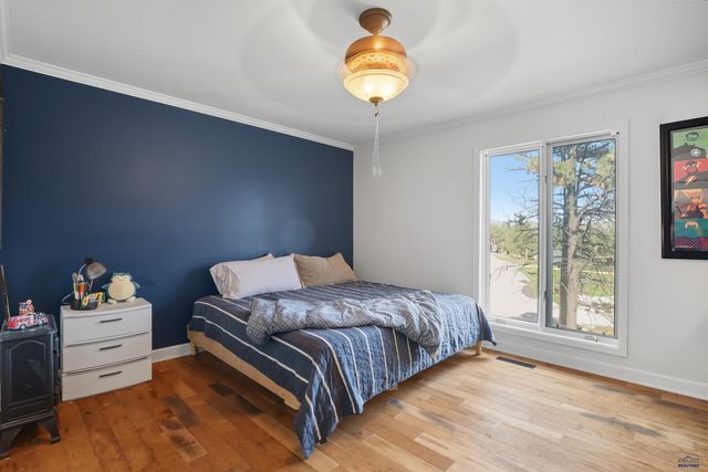 5635 SUNBURST DR, Rapid City, SD 57702