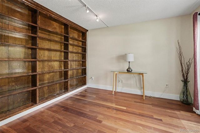 7716 S Louthan Court, Littleton, CO 80120