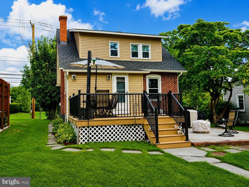 404 W CALLOWHILL ST, PERKASIE, PA 18944 — photo 4