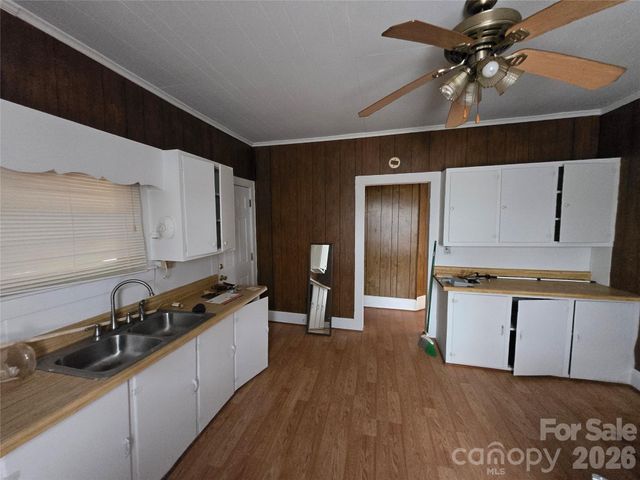 414 Spinners Drive, Cherryville, NC 28021