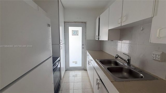 7271 Gary Ave 25, Miami Beach, FL 33141