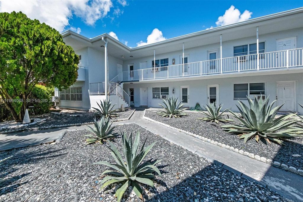 7271 Gary Ave 25, Miami Beach, FL 33141