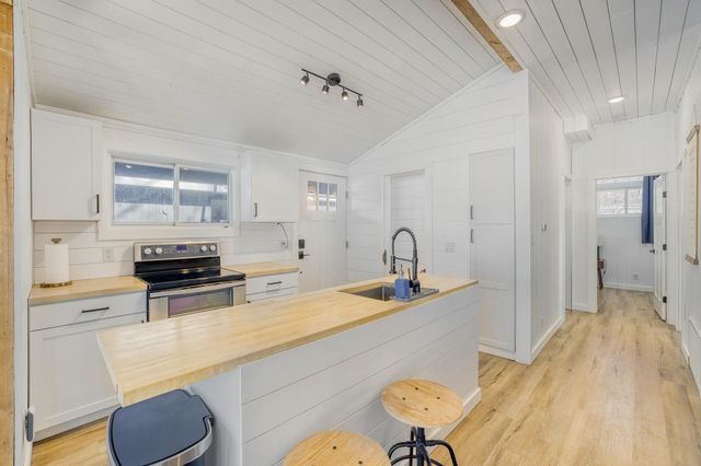 29408 Francis Lake Drive NW, Isanti, MN 55040