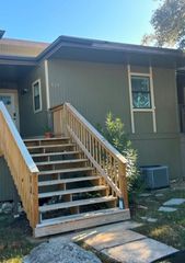 513 Demarett DR 16, Leander, TX 78645