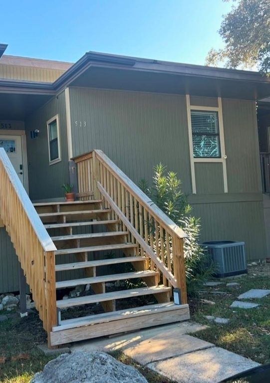513 Demarett DR 16, Leander, TX 78645