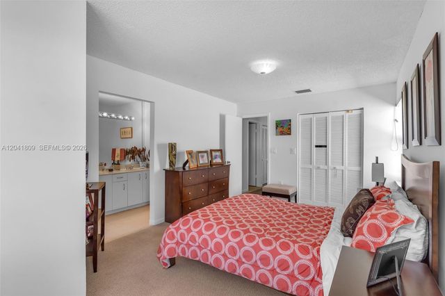 4766 SW 154th Avenue, Miami, FL 33185