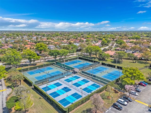 4766 SW 154th Avenue, Miami, FL 33185