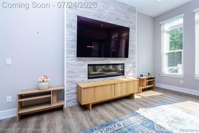 17242 Garden Ridge Lane, Northville, MI 48168