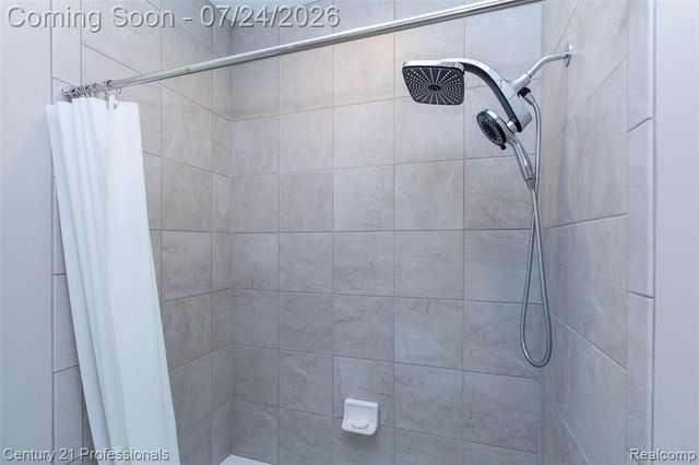 17242 Garden Ridge Lane, Northville, MI 48168