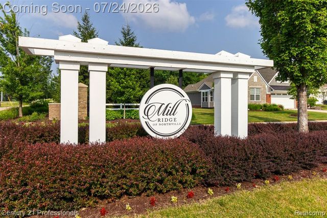 17242 Garden Ridge Lane, Northville, MI 48168