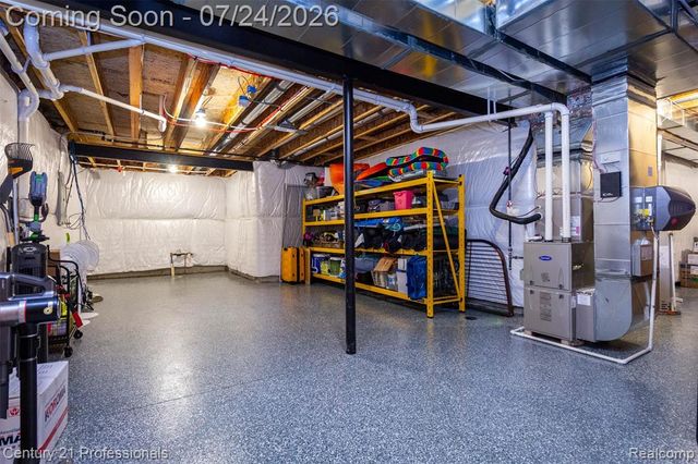 17242 Garden Ridge Lane, Northville, MI 48168
