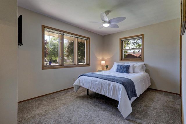 2909 S SUMMERSET DRIVE, Appleton, WI 54915