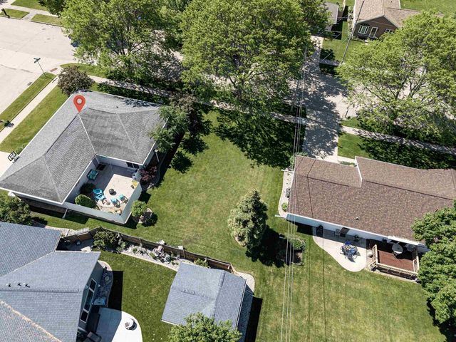 2909 S SUMMERSET DRIVE, Appleton, WI 54915