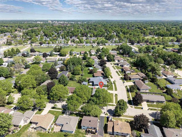2909 S SUMMERSET DRIVE, Appleton, WI 54915