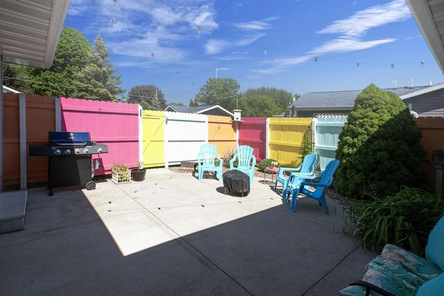 2909 S SUMMERSET DRIVE, Appleton, WI 54915
