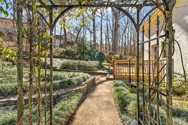 2016 Parsons Ridge Circle, Duluth, GA 30097