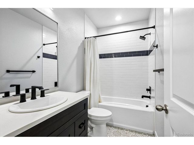 4988 Trenton St, Denver, CO 80238