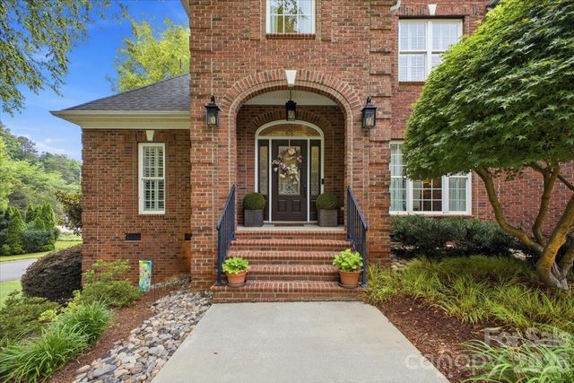 201 Commodore Court, Belmont, NC 28012